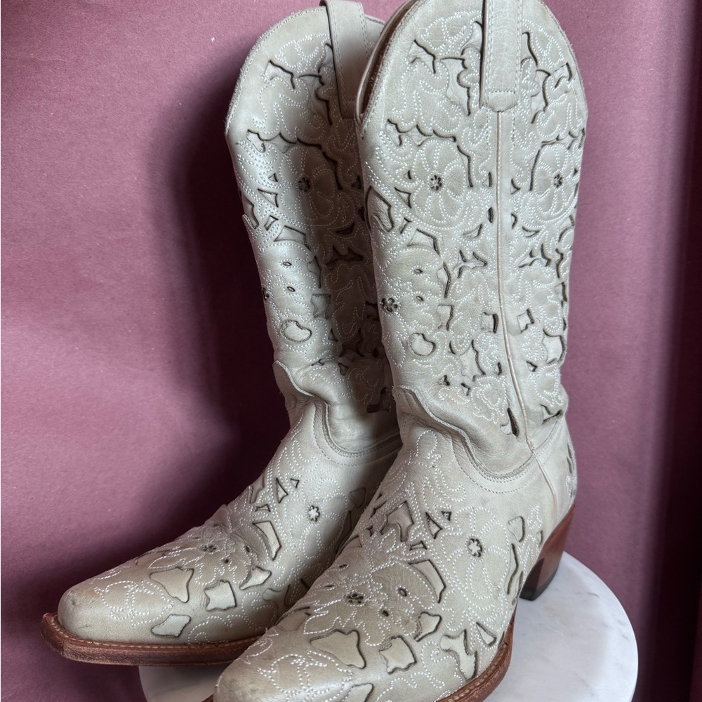 Shyanne Cream Heeled Boots